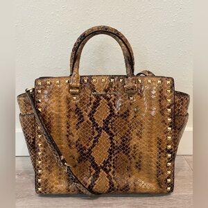 Michael Kors XL Studded Selma